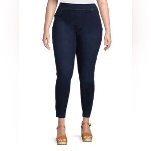 NWT - Pull On Jegging Jeans.